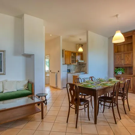 2 Bedroom Gorgeous In *