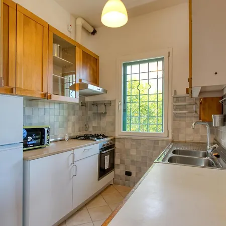 Semesterbostad 2 Bedroom Gorgeous In