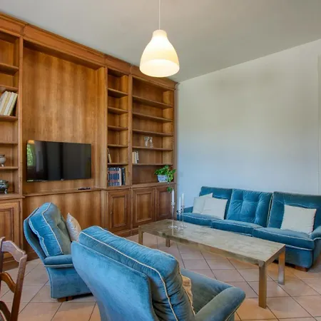 2 Bedroom Gorgeous In Semesterbostad