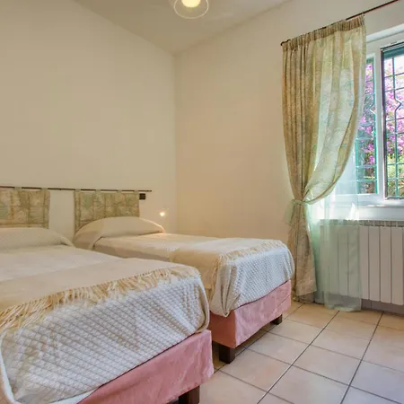 2 Bedroom Gorgeous In *