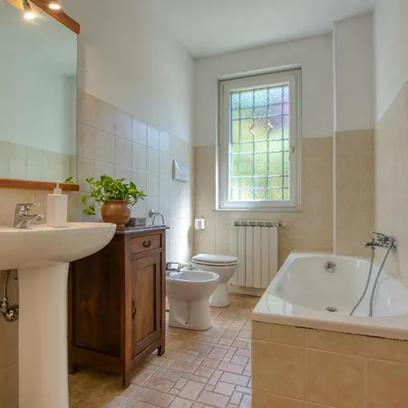 2 Bedroom Gorgeous In 펜션 *